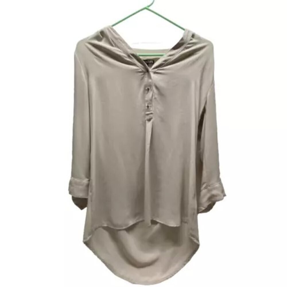 Express Blouse Ladies XS V-Neck 3/4 Sleeve Tunic‎ Beige Lightweight High-Low Hem